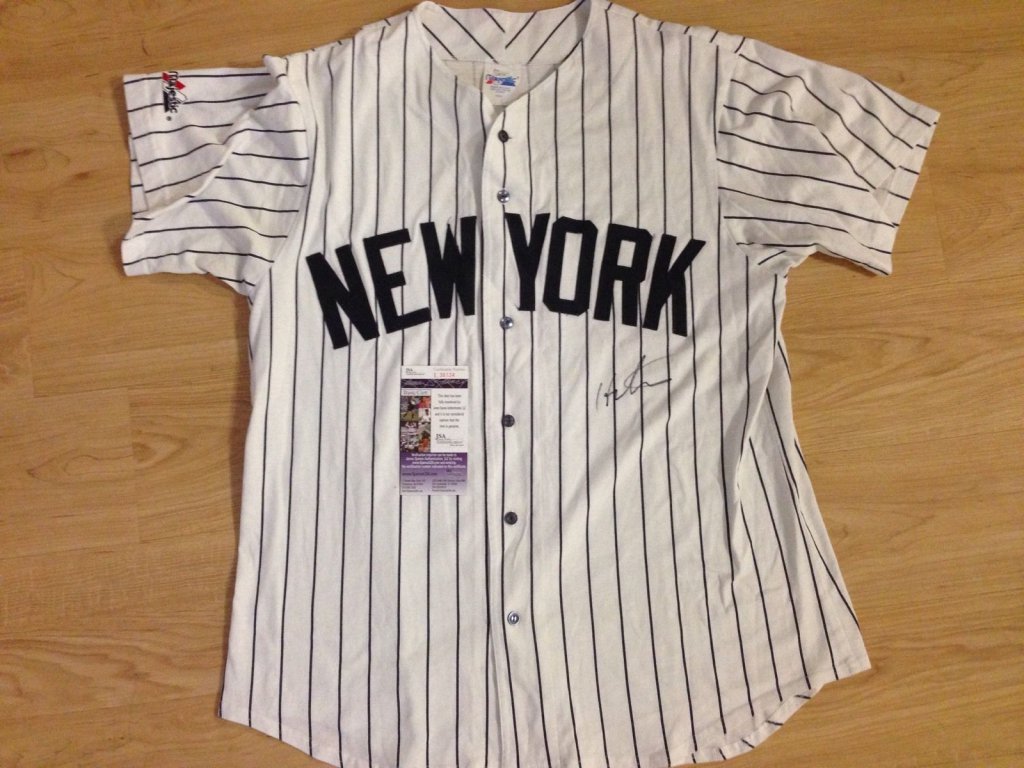 Sold at Auction: Hideki Matsui Signed LE Yankees Jersey