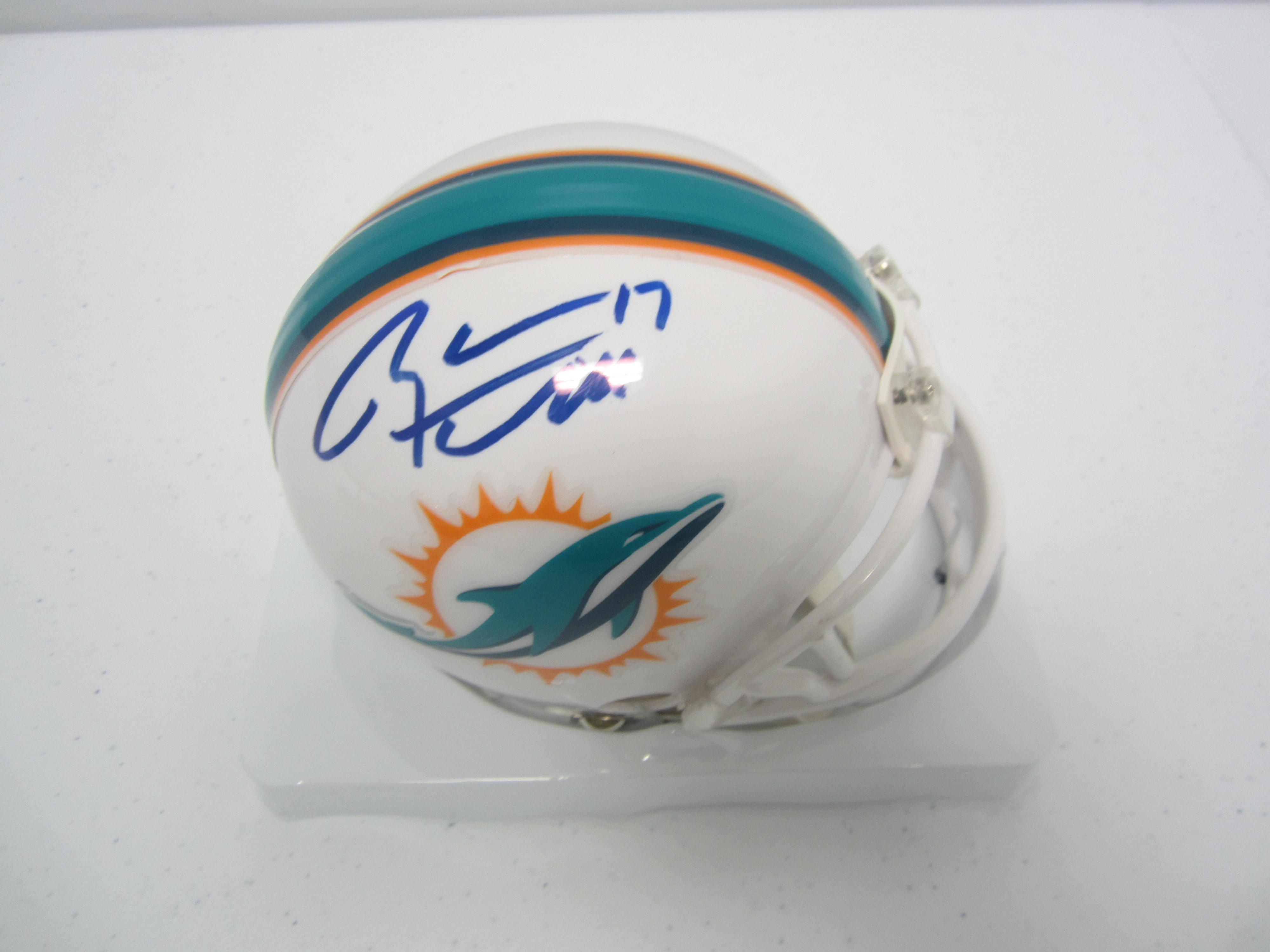 Sold at Auction: Ryan Tannehill signed Miami Dolphins Riddell TB (old logo)  Mini Helmet (teal face mask black sig)- Tannehill Holo