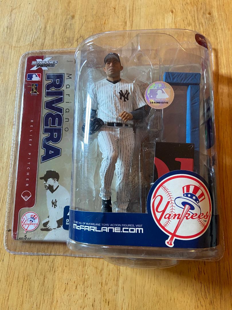 McFarlane Toys Alfonso Soriano with Gray Yankees Jersey MLB Series 8 Figure  2004